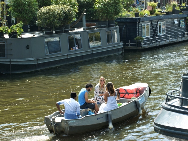 Boot mieten in Amsterdam auf der Gracht